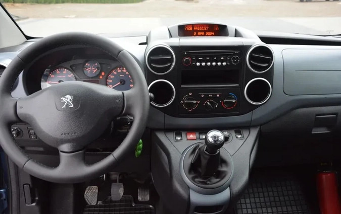 Peugeot Partner cena 29900 przebieg: 214000, rok produkcji 2012 z Toruń małe 781